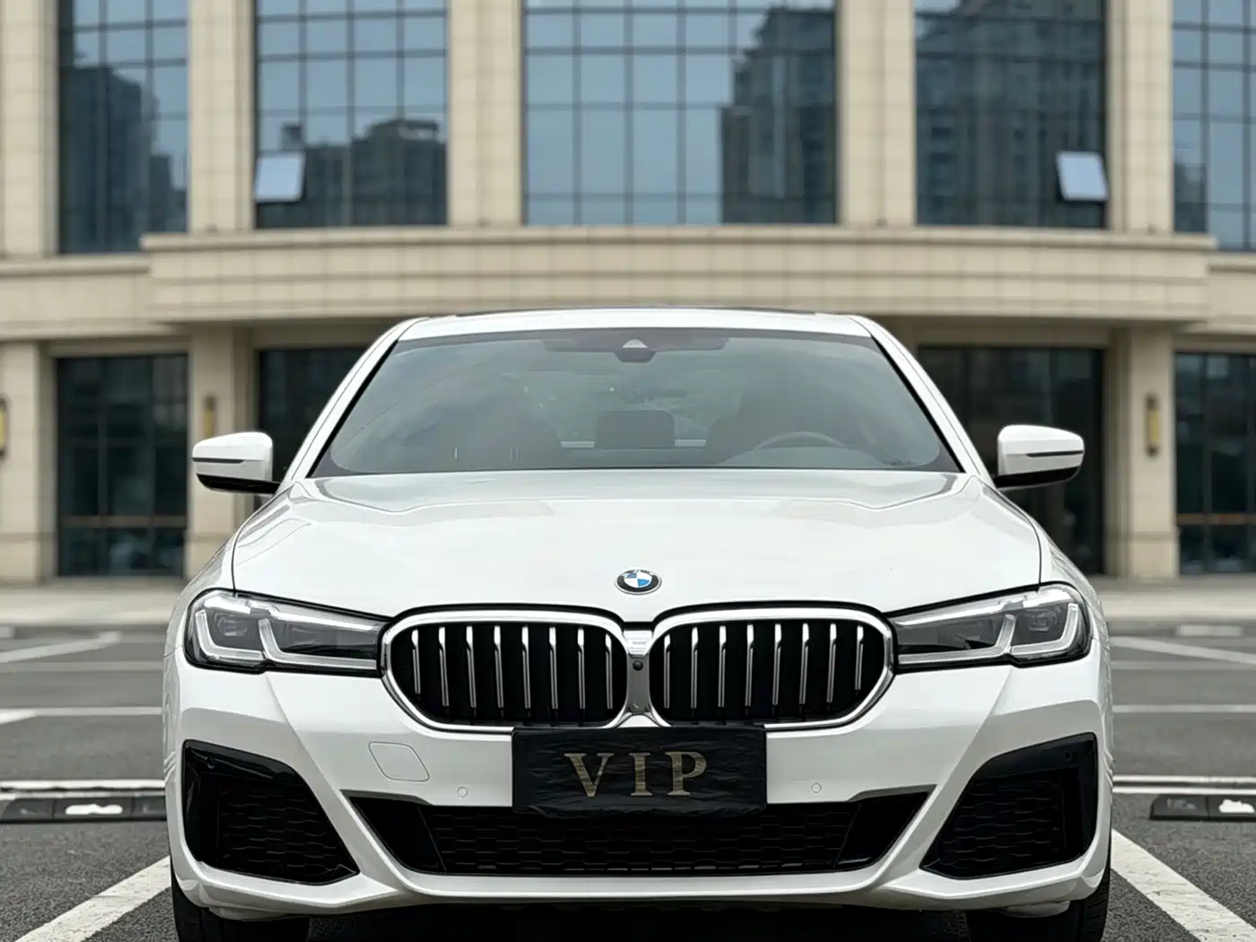 BMW 5 Series 2022 530Li Exclusive M Sport Package фото 2