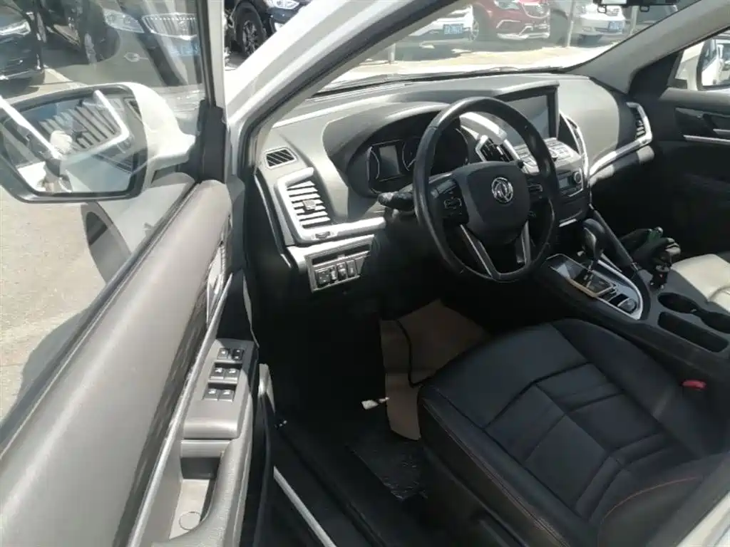 Dongfeng Aeolus Dongfeng Fengshen AX7 2016 2016 2.0L Automatic Smart Comfort