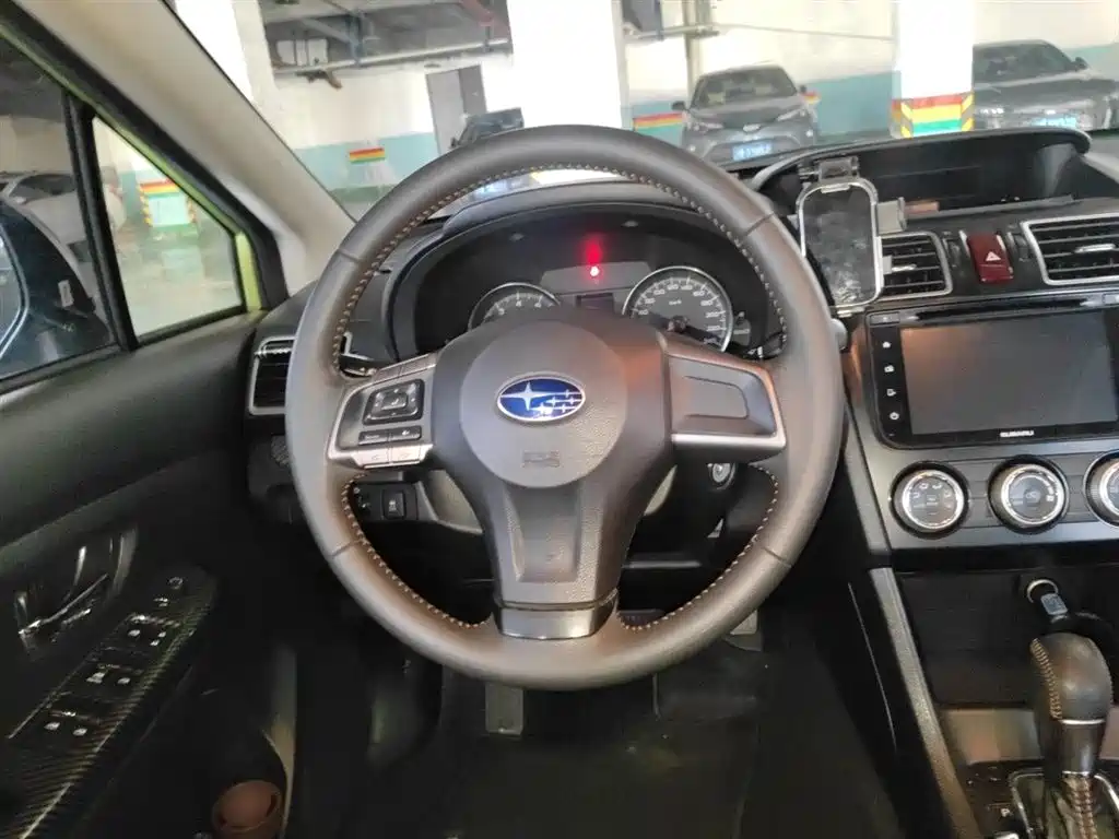 Subaru XV 2015 2.0i Special Sport Edition фото 7