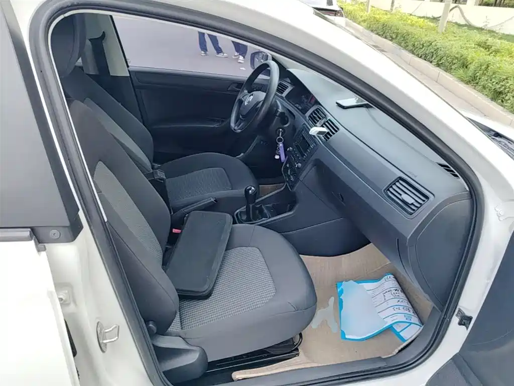 Volkswagen Santana 2021 1.5L Manual Trend Edition фото 25