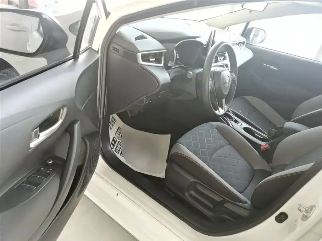 Toyota Corolla 2021 1.2T S-CVT Elite PLUS Edition фото 16