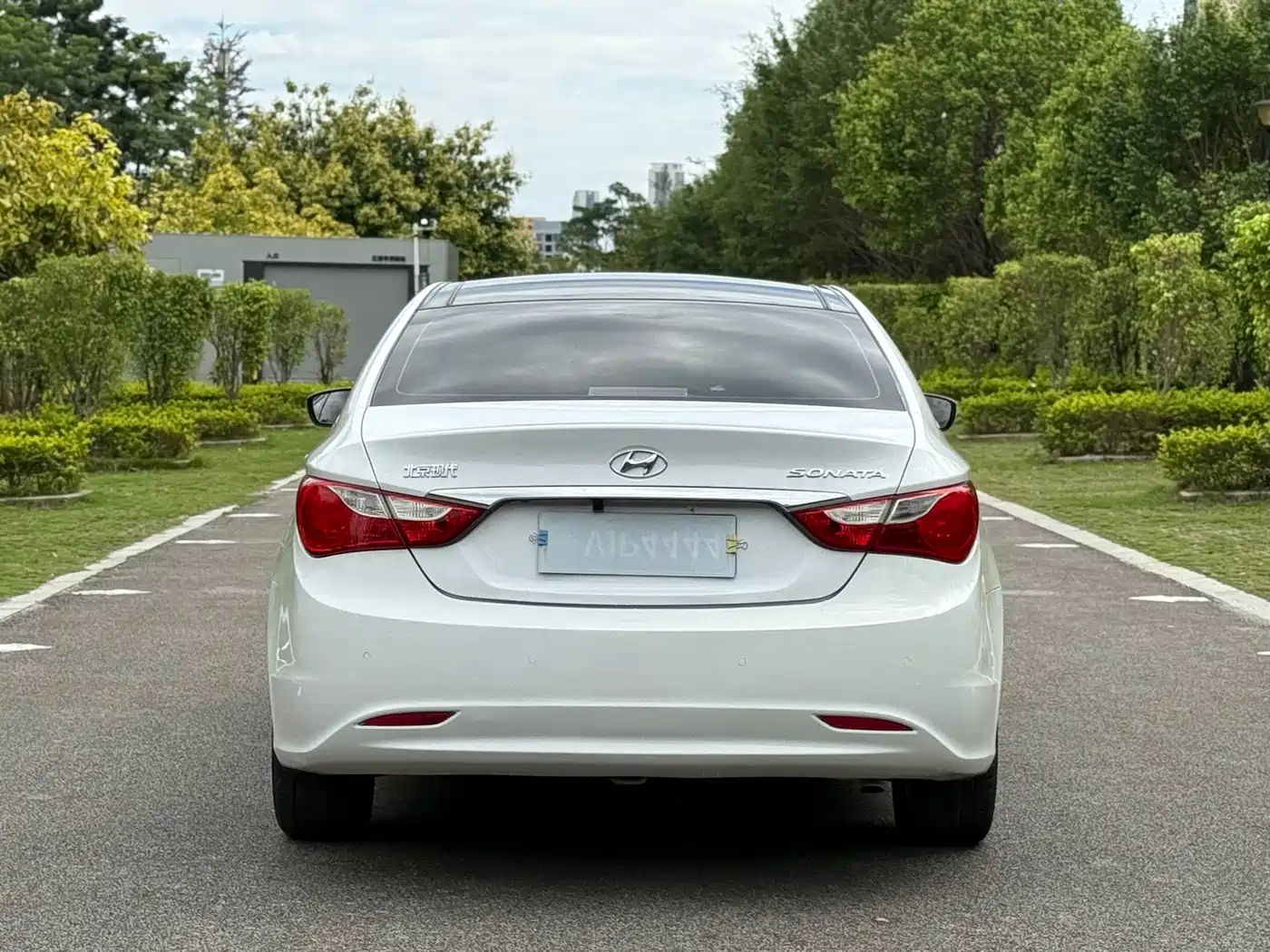 Hyundai Sonata 2013 2013 Model 2.0L Automatic Leading Edition