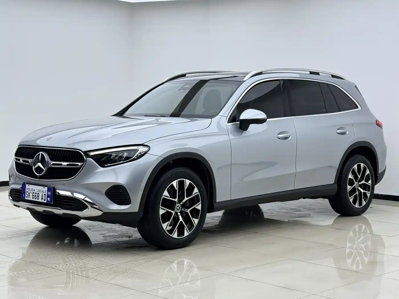 Mercedes-Benz GLC 2023 GLC 260 L 4MATIC Sport 5-seater
