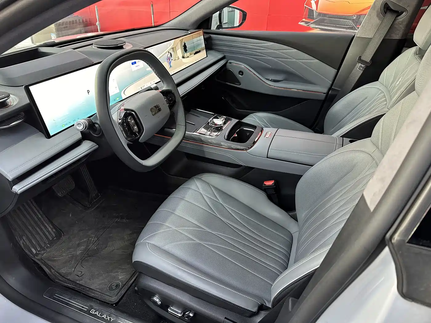Geely Galaxy Galaxy E8 2025 700km Long Voyage Smart Drive Edition фото 6