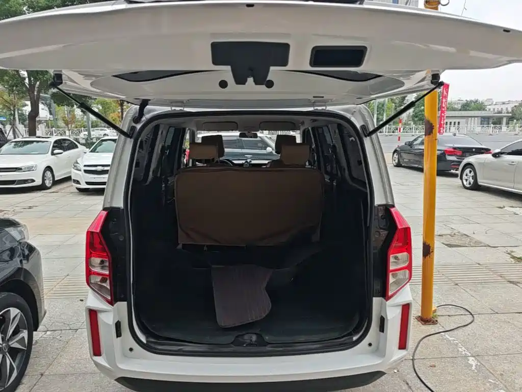 Wuling Motors Wuling Hongguang PLUS 2024 2020 1.5L Manual Standard 5-seater