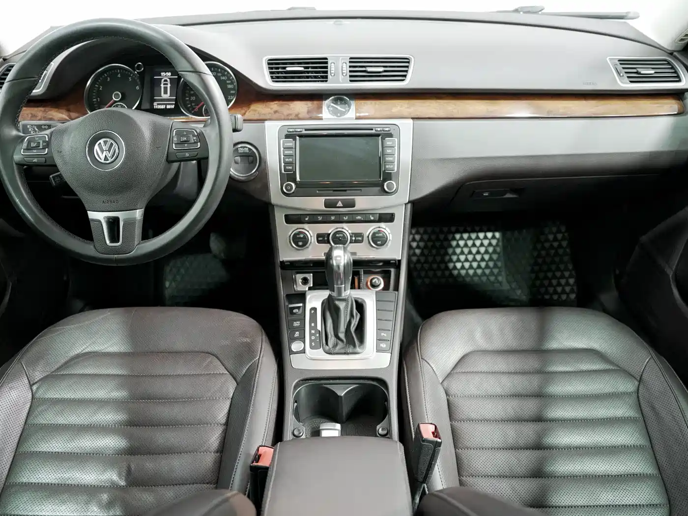 Volkswagen Magotan (Import) 2012 Wagon 2.0TSI Luxury фото 4