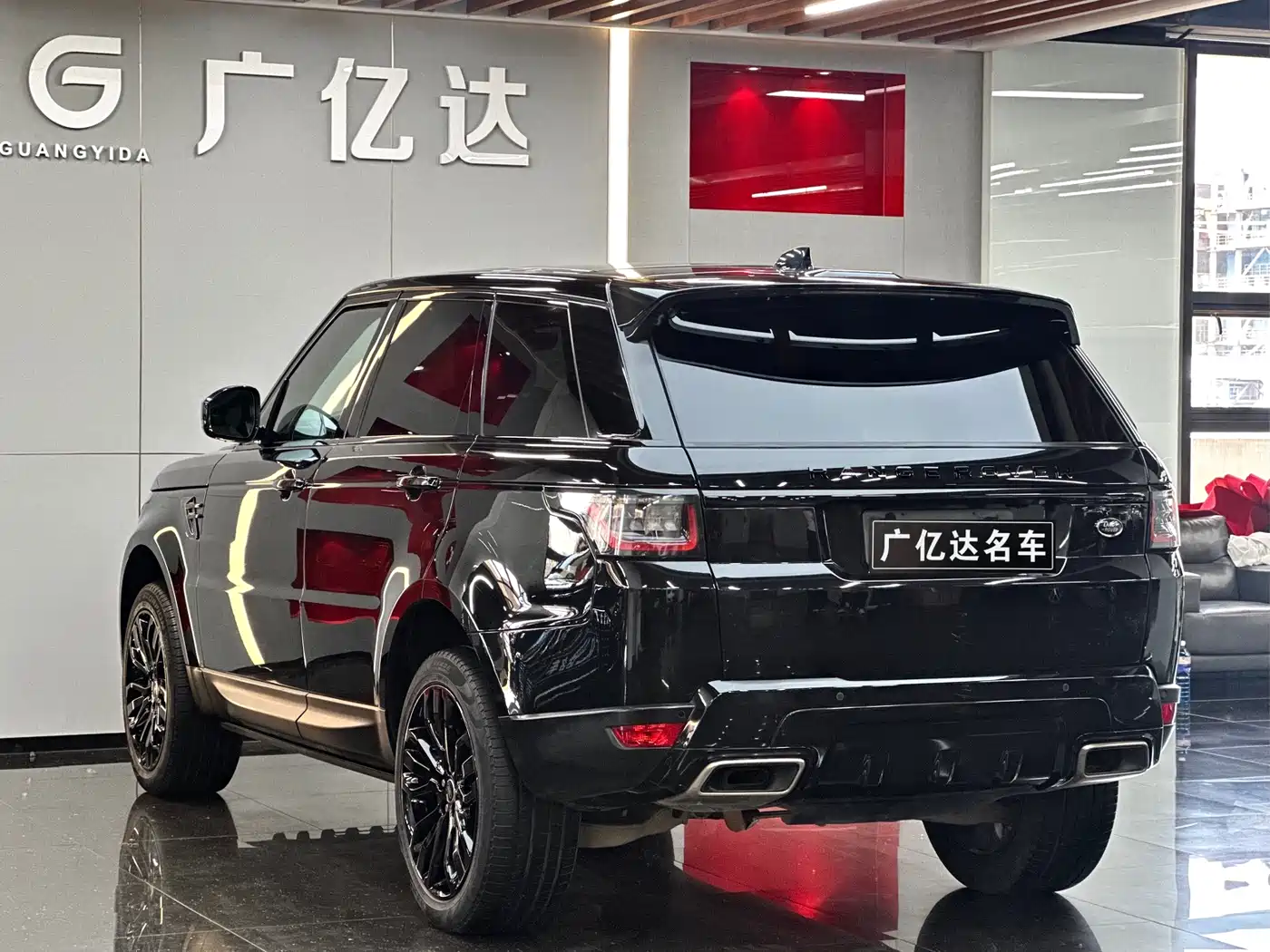 Land Rover Range Rover Sport 2019 3.0 SC V6 Special Edition фото 21