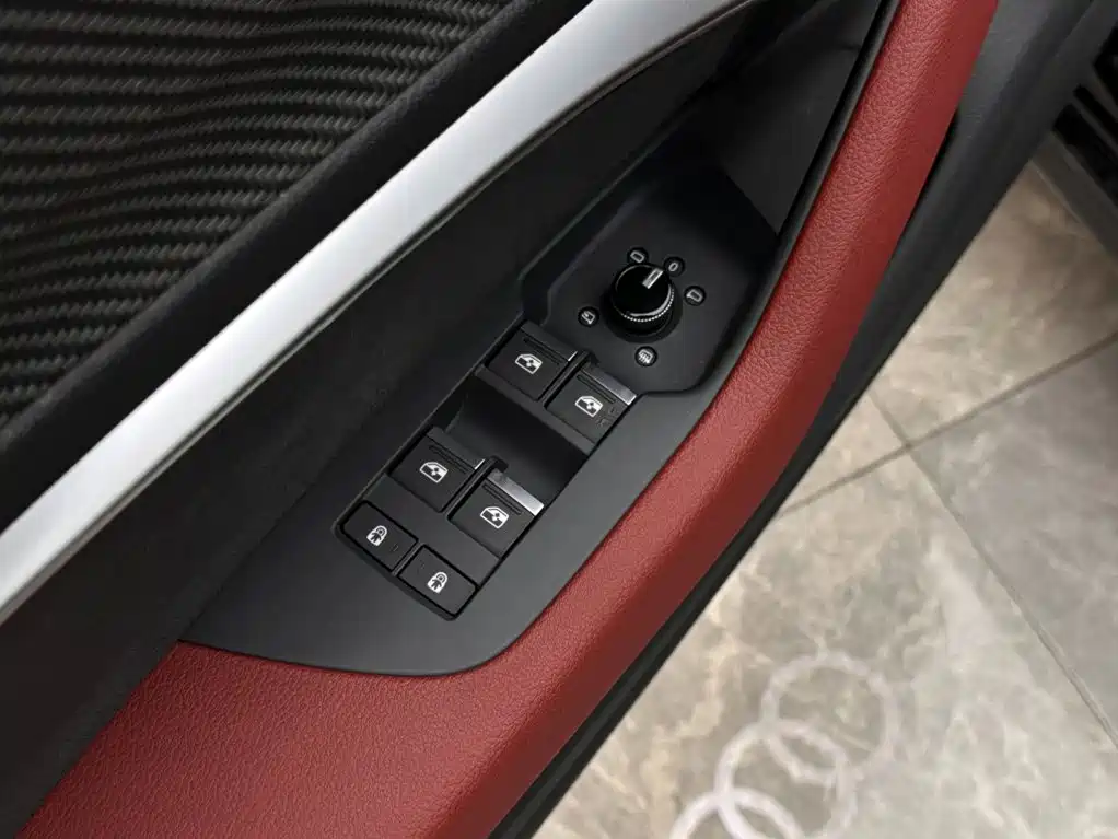 Фото 16 - Audi A7L