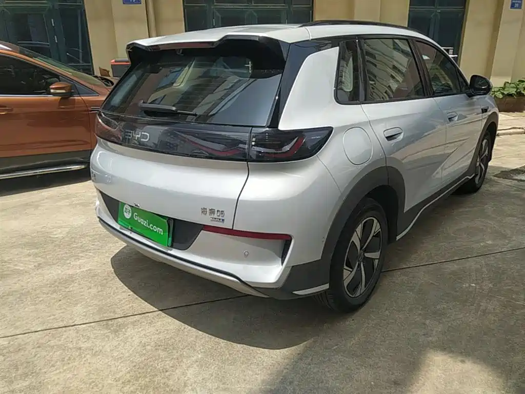 BYD Hai Shi 05 EV 2025 520KM Smart Navigation Edition фото 7