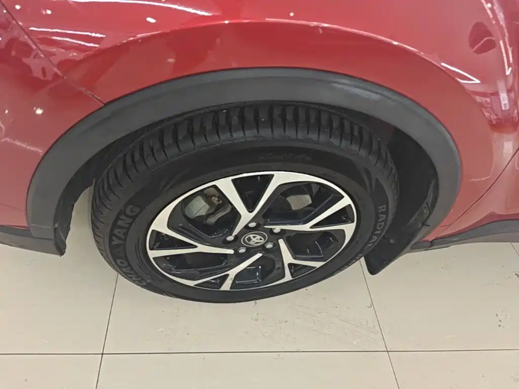 Toyota C-HR 2019 2018 2.0L Leading Edition China V