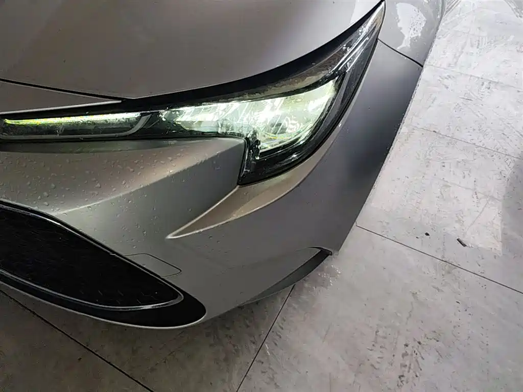 Toyota Levin 2019 Hybrid 1.8H E-CVT Luxury Edition China VI фото 24