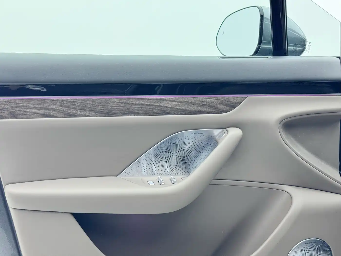 Zhijie Luxeed R7 2025 2025 Extended Range 251km Max