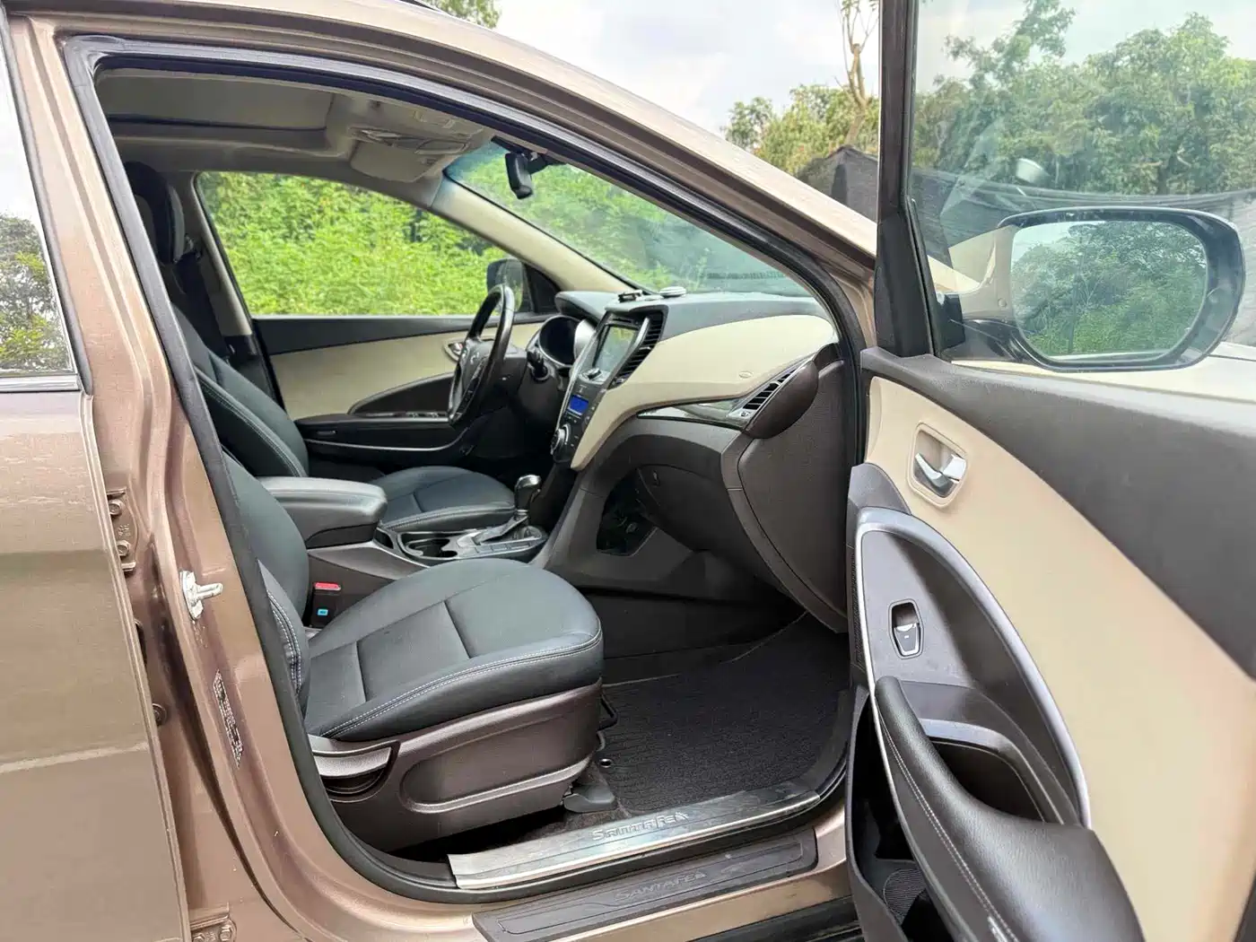 Hyundai Santa Fe 2013 Model 2.4L Automatic 2WD Smart фото 11