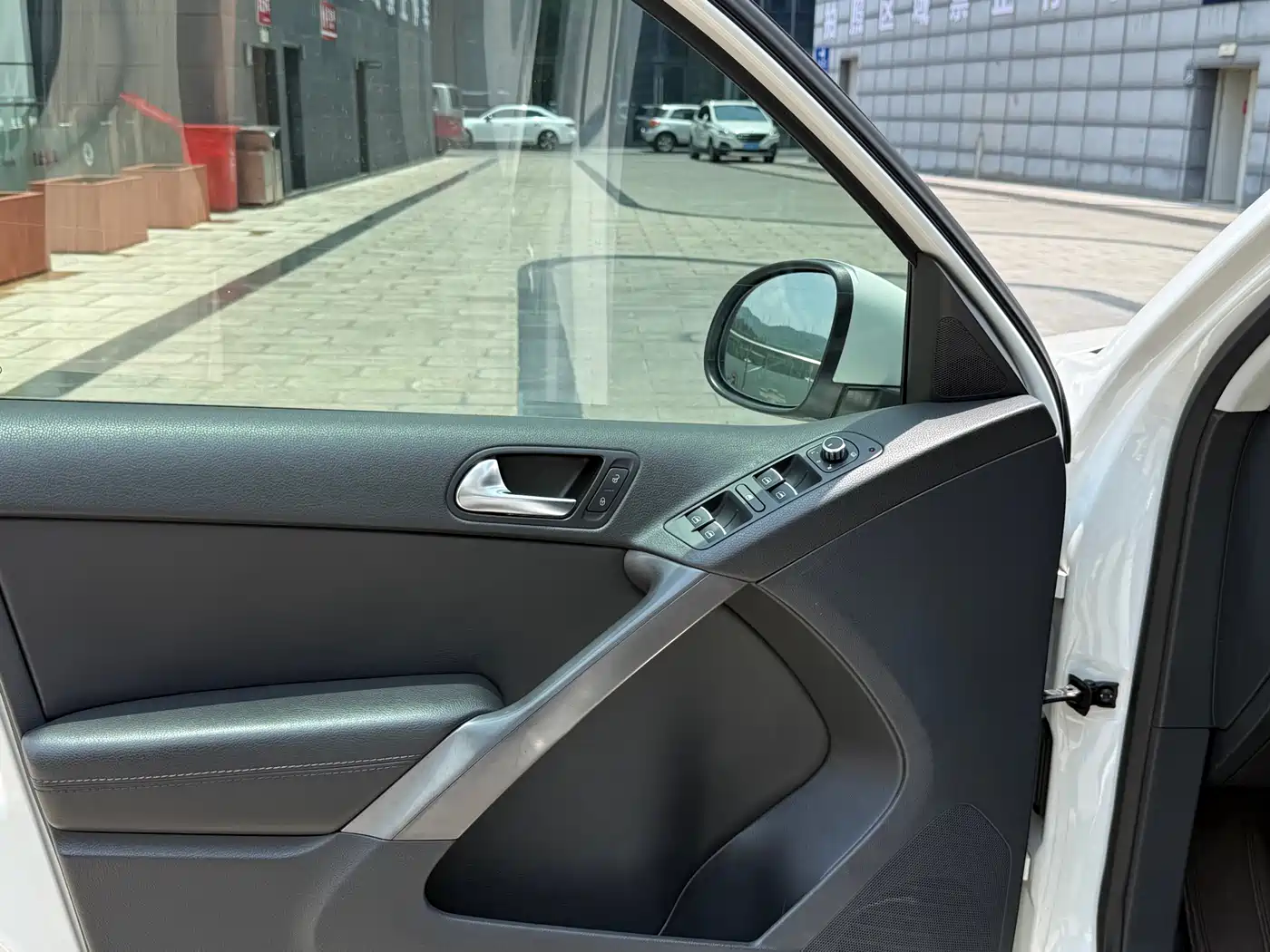 Volkswagen Tiguan 2013 2.0TSI Auto 4WD Luxury Edition фото 21