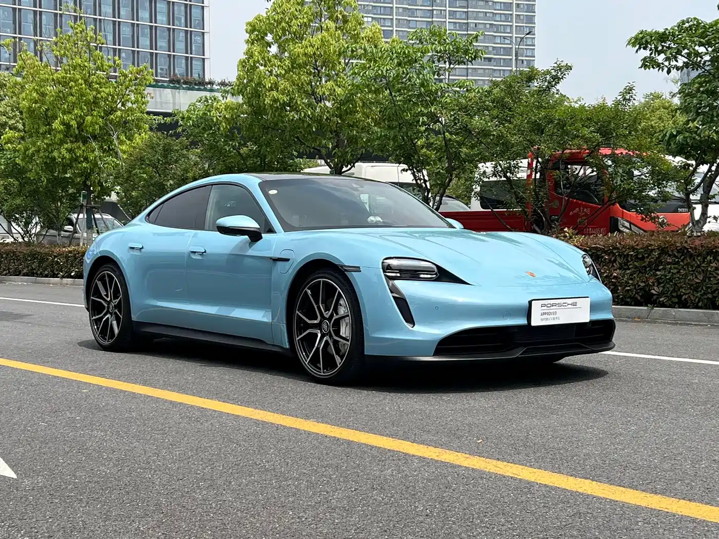 Porsche Taycan 2022 Facelift Taycan фото 3