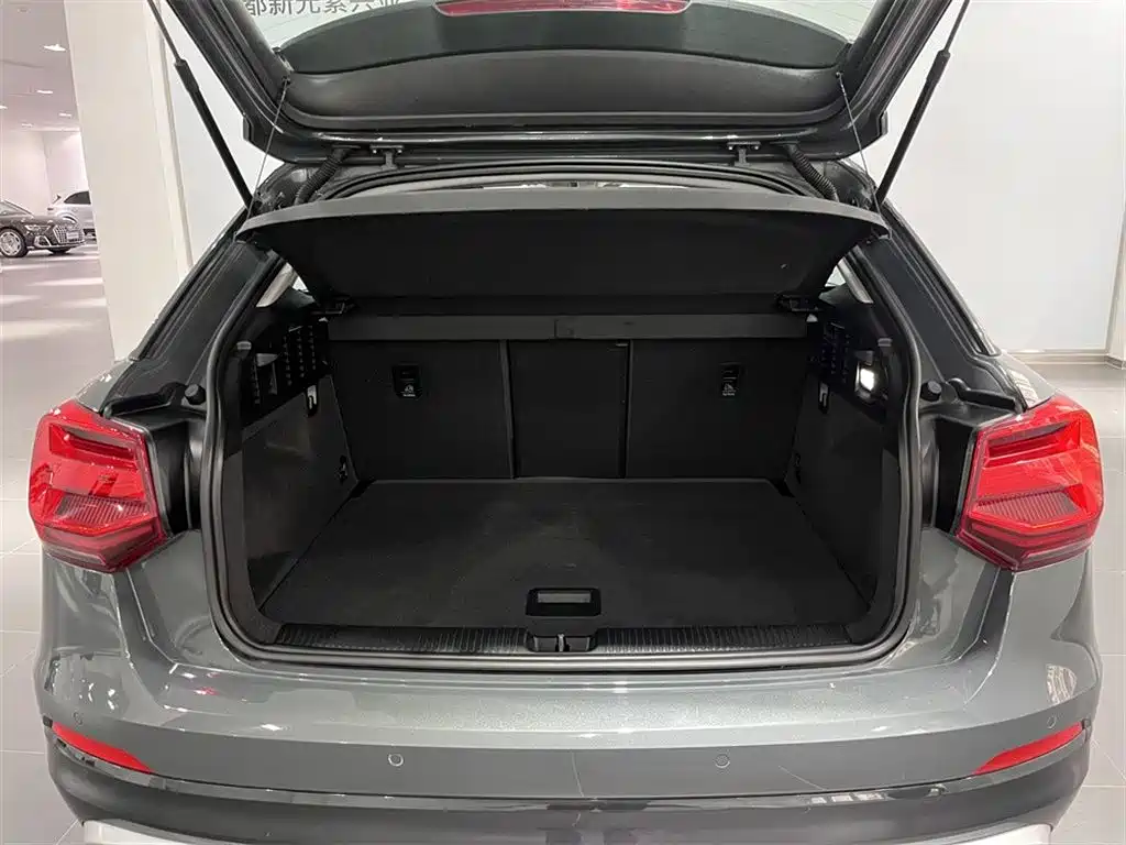 Фото 9 - Audi Q2L e-tron