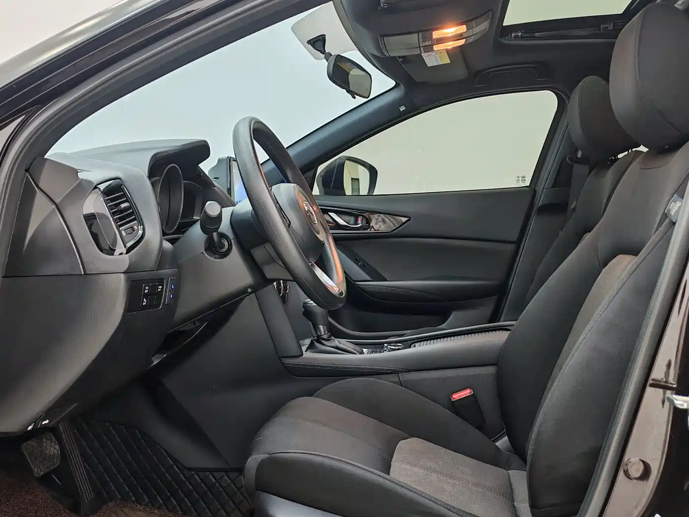 MAZDA CX-4