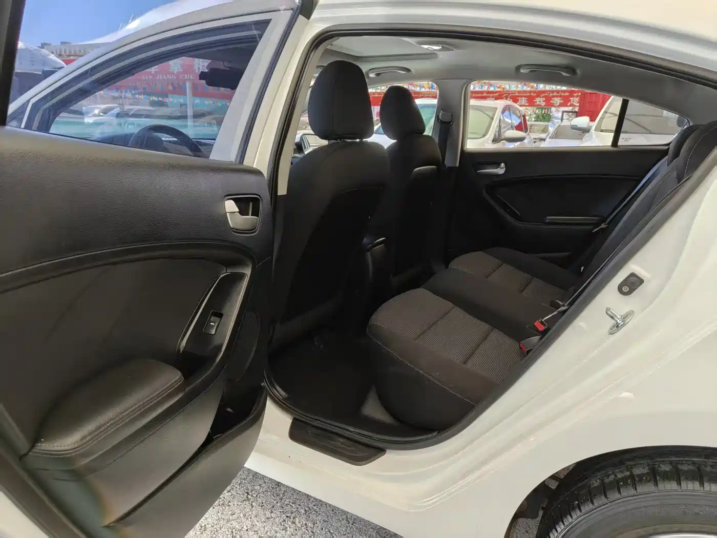 Kia K3 2017 1.6L Automatic 15th Anniversary Special GLS фото 5