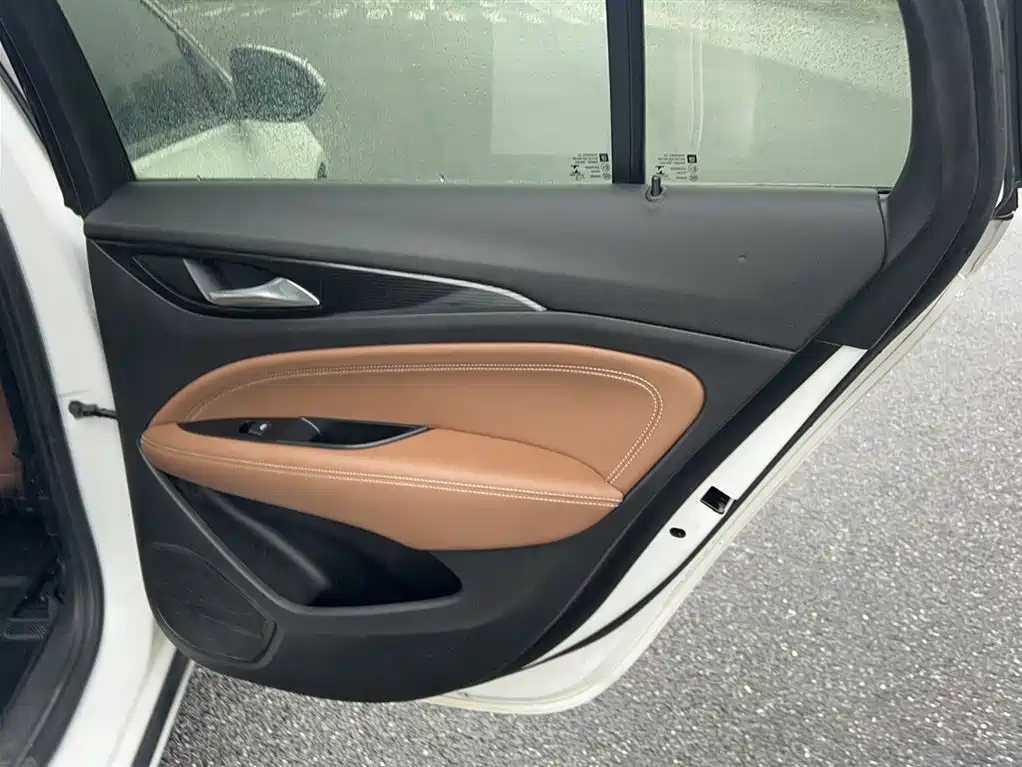 Buick Regal 2017 20T Luxury Model фото 15