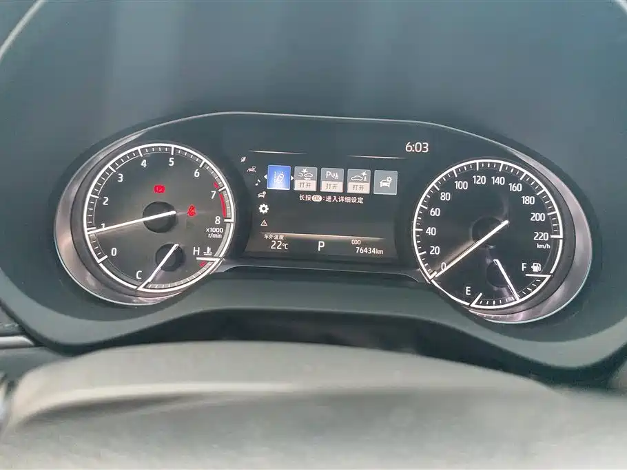 Toyota Venza 2022 2.0L CVT 2WD Premium фото 14