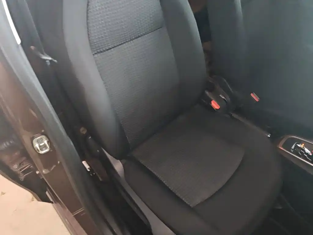 Peugeot 301 2015 2014 1.6L Automatic Comfort Edition