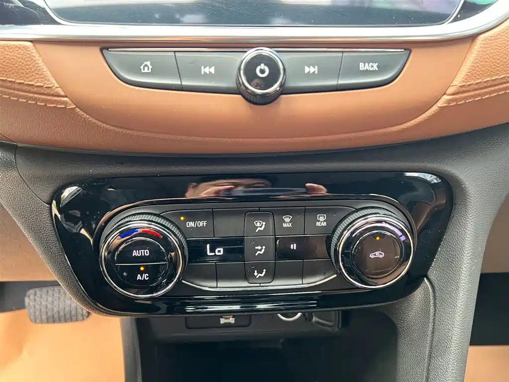 Buick Encore GX 2020 20T CVT 2WD Luxury Model фото 12