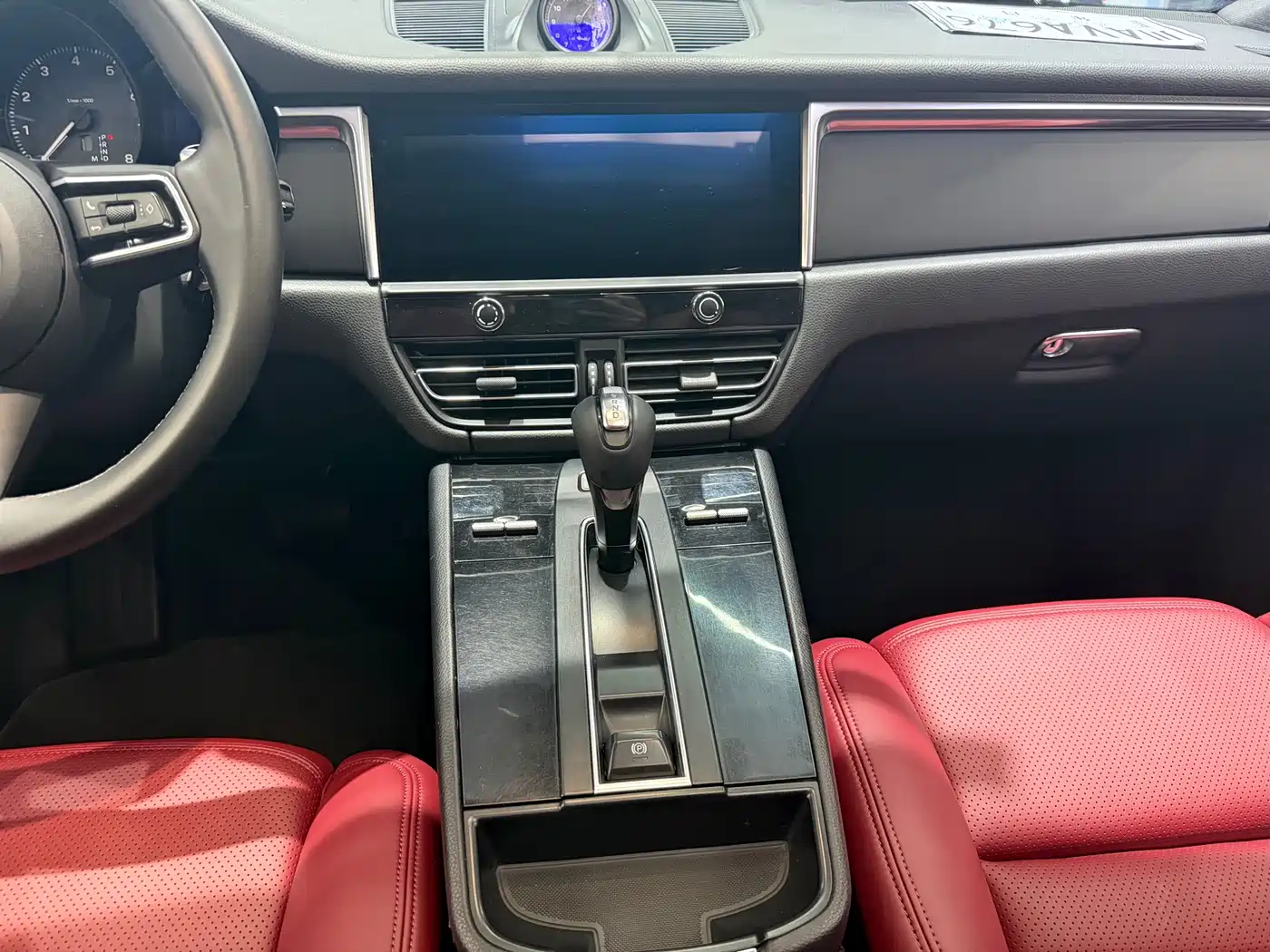Porsche Macan 2023 Macan 2.0T фото 9