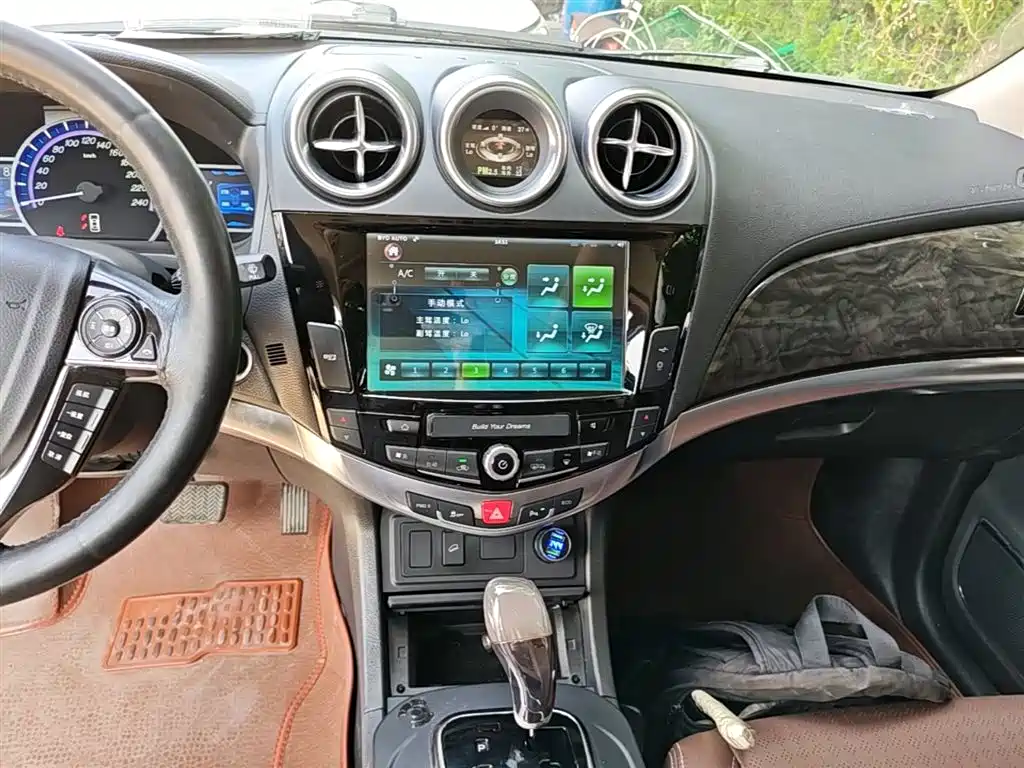 BYD S7 2016 2.0T Auto Premium Plus фото 13
