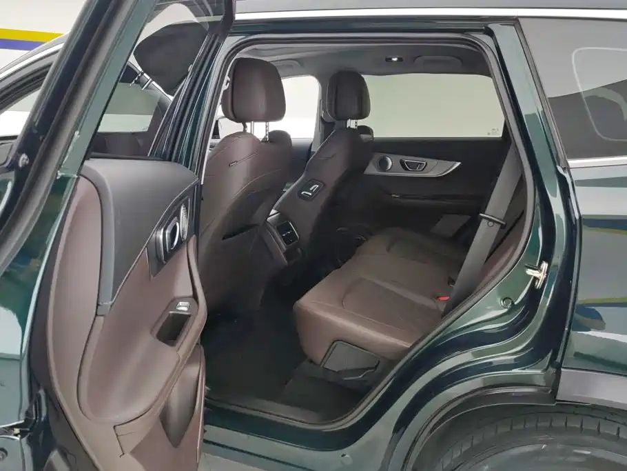 Chery Tiggo 8 PRO 2023 2022 290T 2WD Vast Version 5-Seater