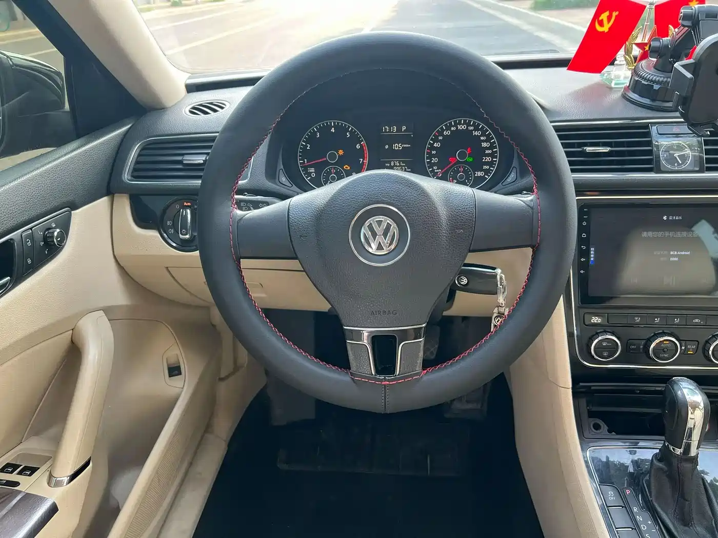 Volkswagen Passat 2011 1.8TSI DSG Honor Edition фото 7