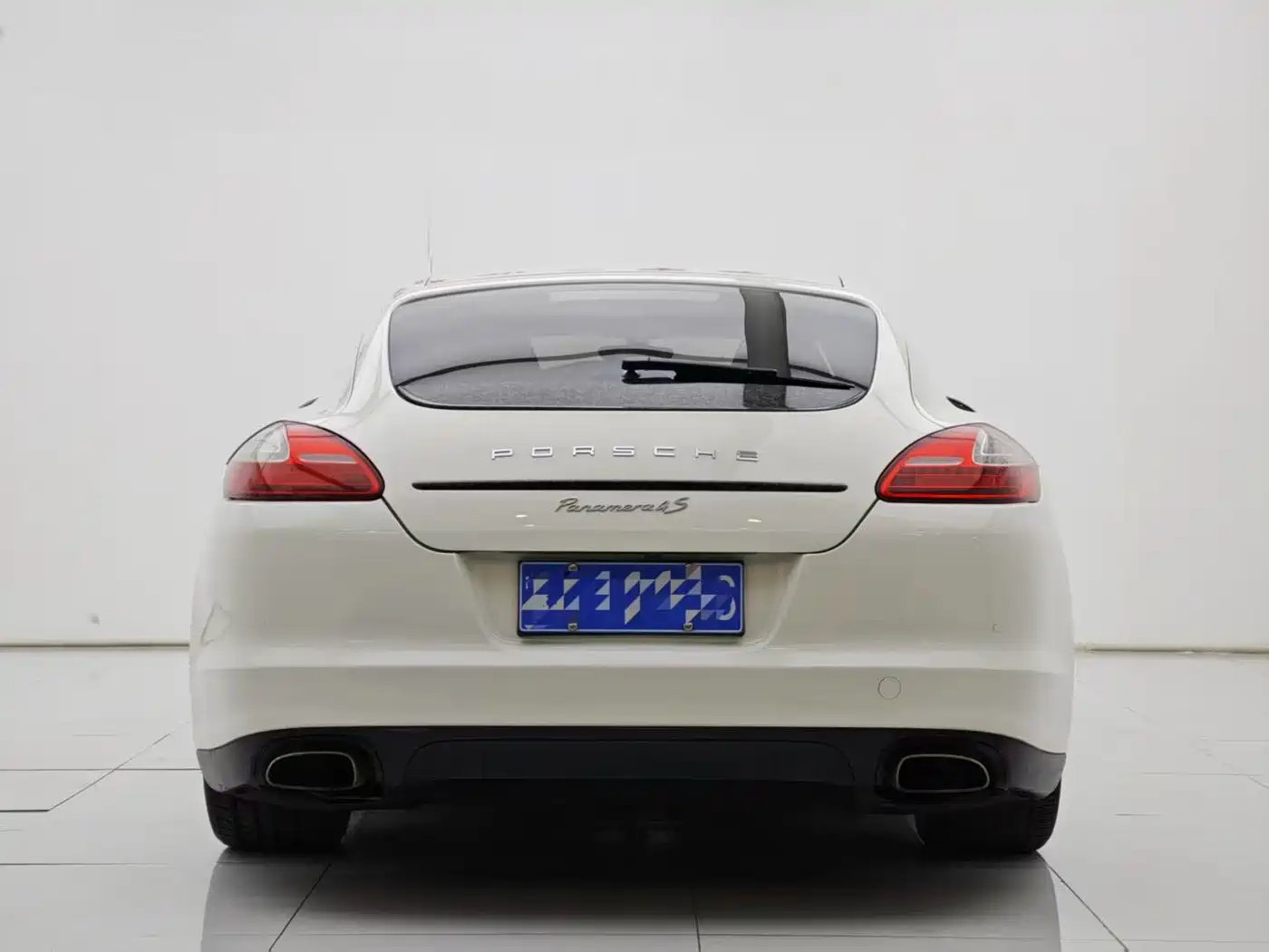 Porsche Panamera 2013 Panamera Platinum Edition 3.6L фото 9