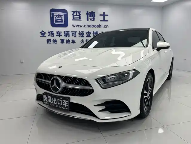 Mercedes-Benz A Рестайлинг, A 180 L, спортивный седан