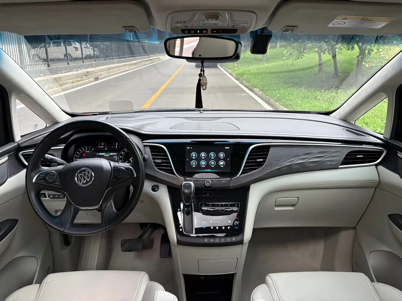 Фото 5 - Buick GL8