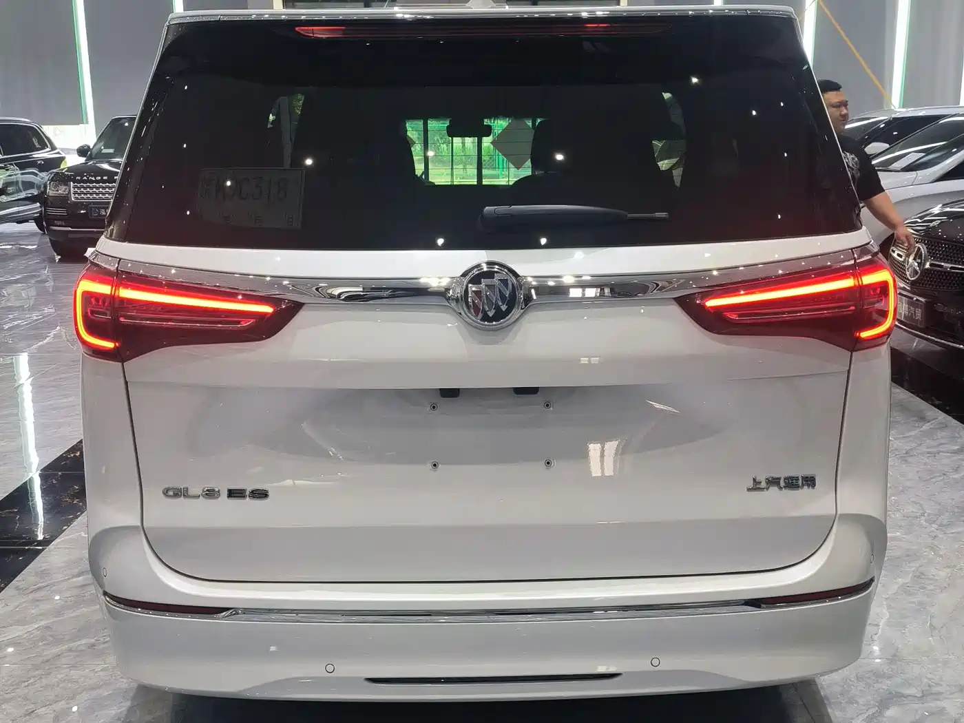 Buick GL8 2023 ES Landmaster Exclusive фото 11