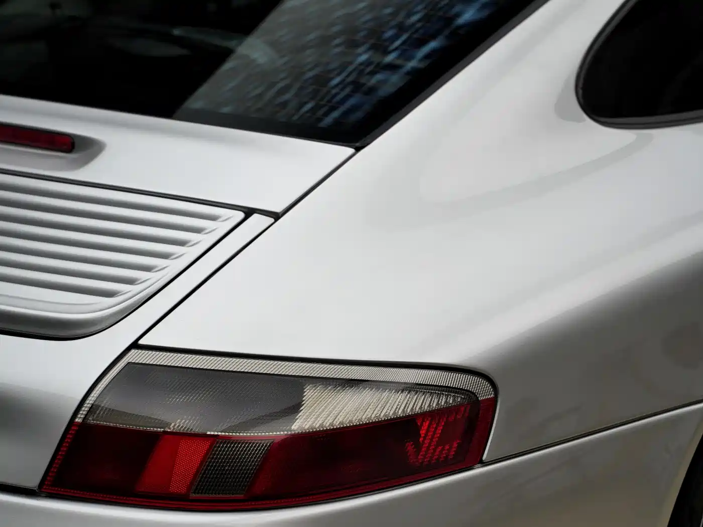 Porsche 911 2004 Carrera S Coupe 3.6L фото 9