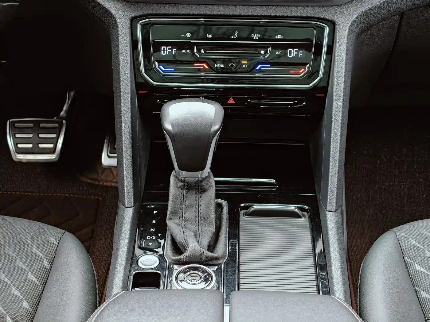Volkswagen Teramont 2020 Teramont X 380TSI 4WD Luxury фото 15