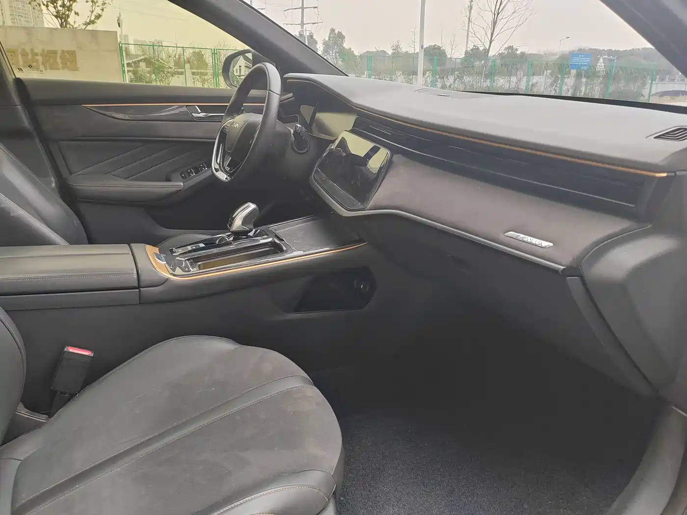 DONGFENG YI HYUN MAX