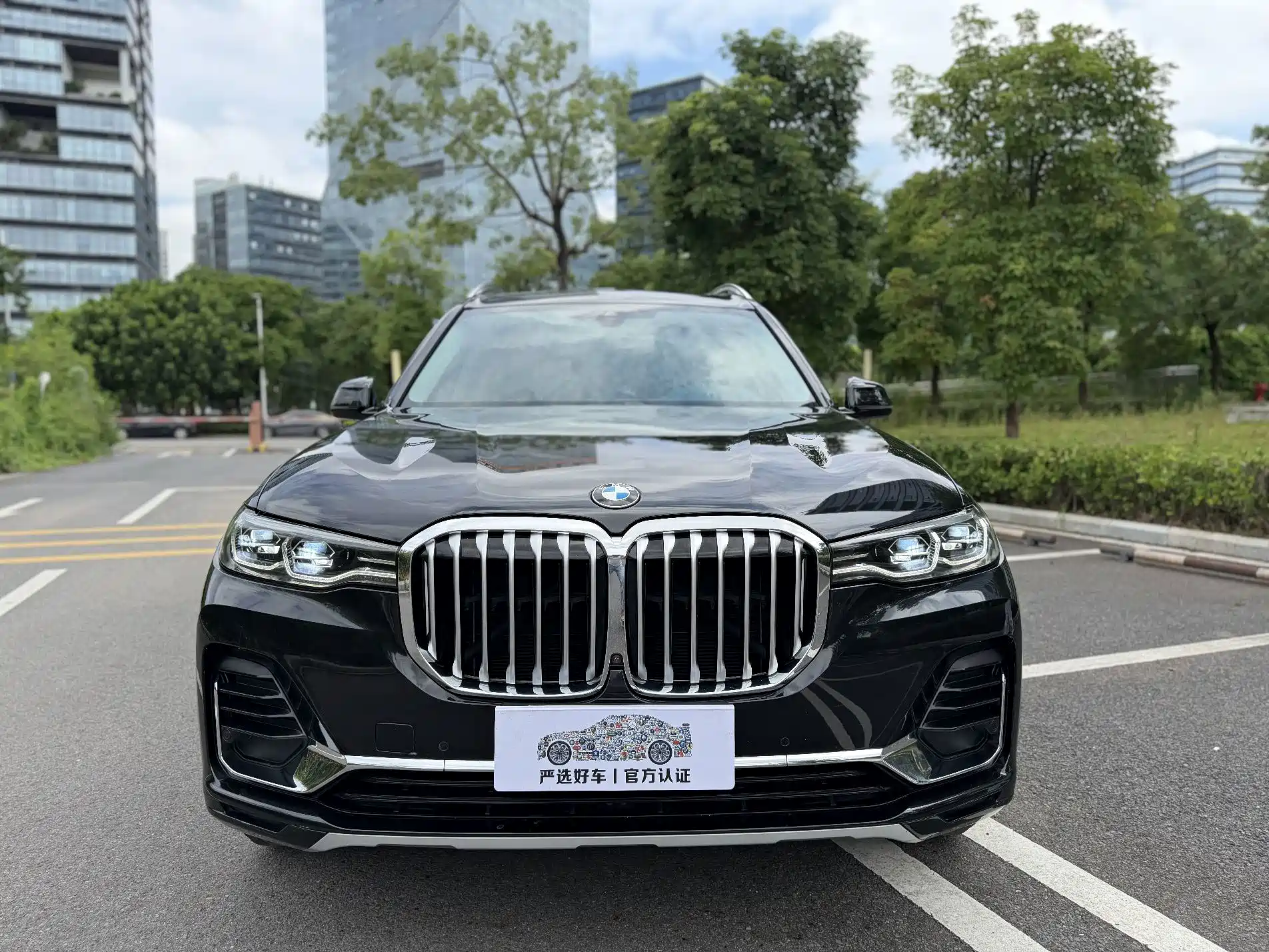 Фото 2 - BMW X7