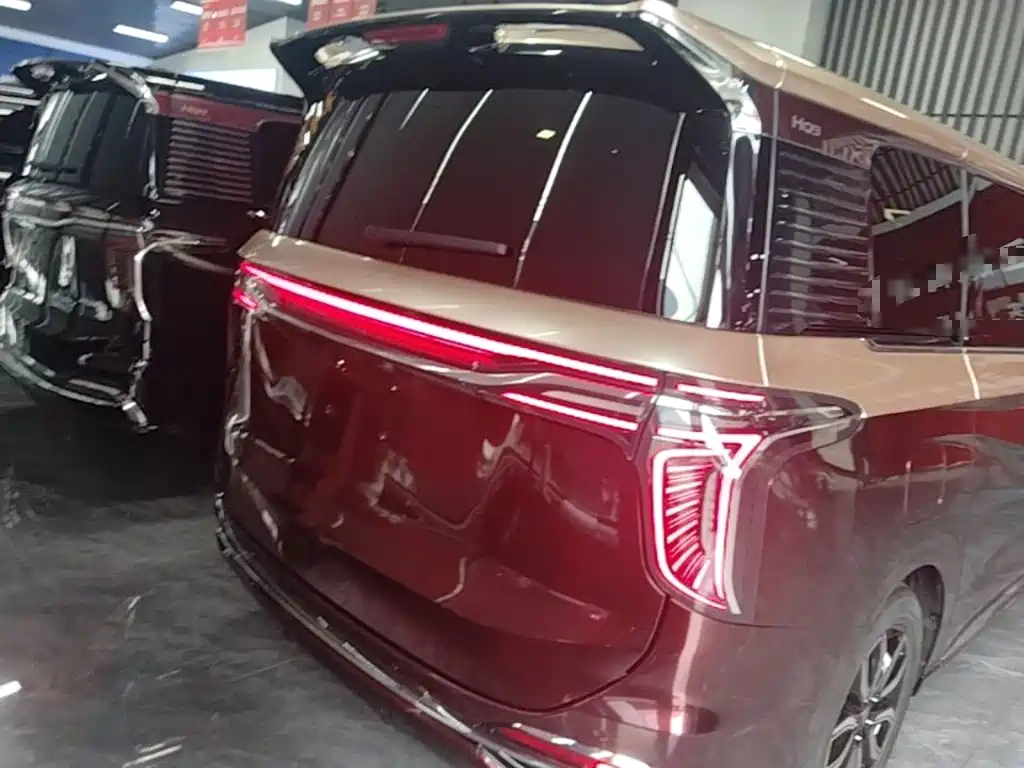 Hongqi HQ9 2023 2023 2.0T Smart Connect Flag Smooth Edition
