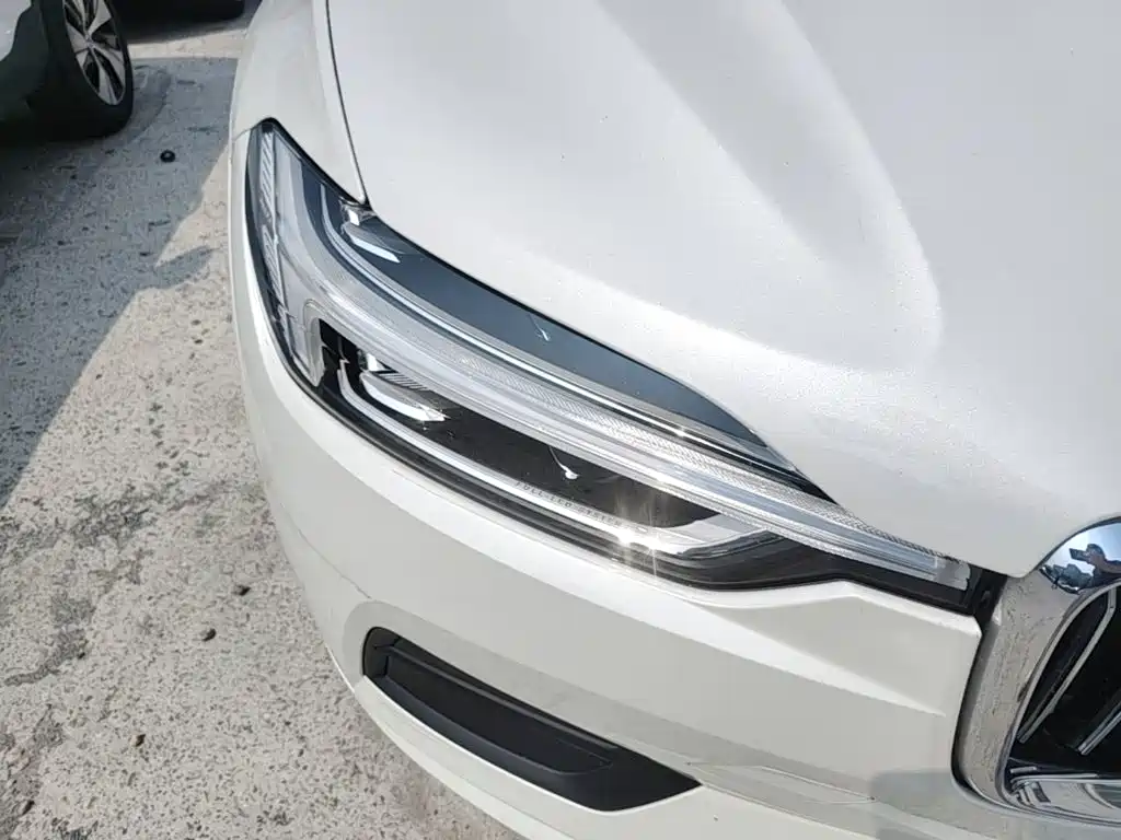 Photo 13 - Volvo XC60