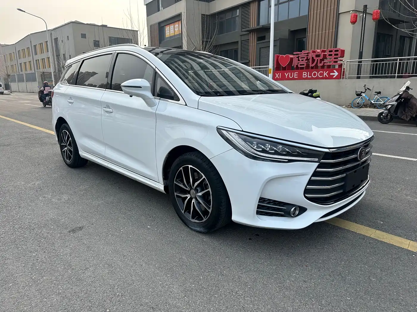 BYD Song MAX 2017 1.5T Auto Smart Connect Premium 7-seater фото 3