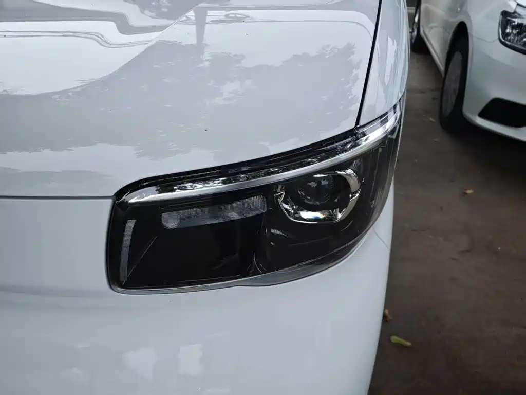 صورة 24 - Wuling Motors Wuling Zhiguang NEV