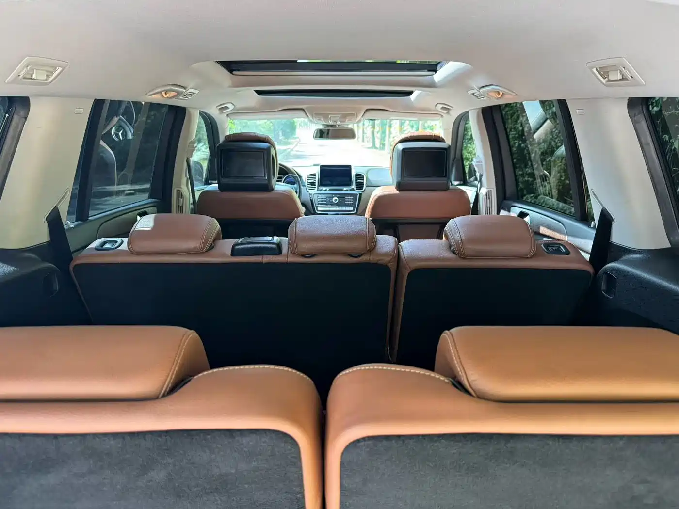 Mercedes-Benz GLS 2016 GLS 500 4MATIC фото 9