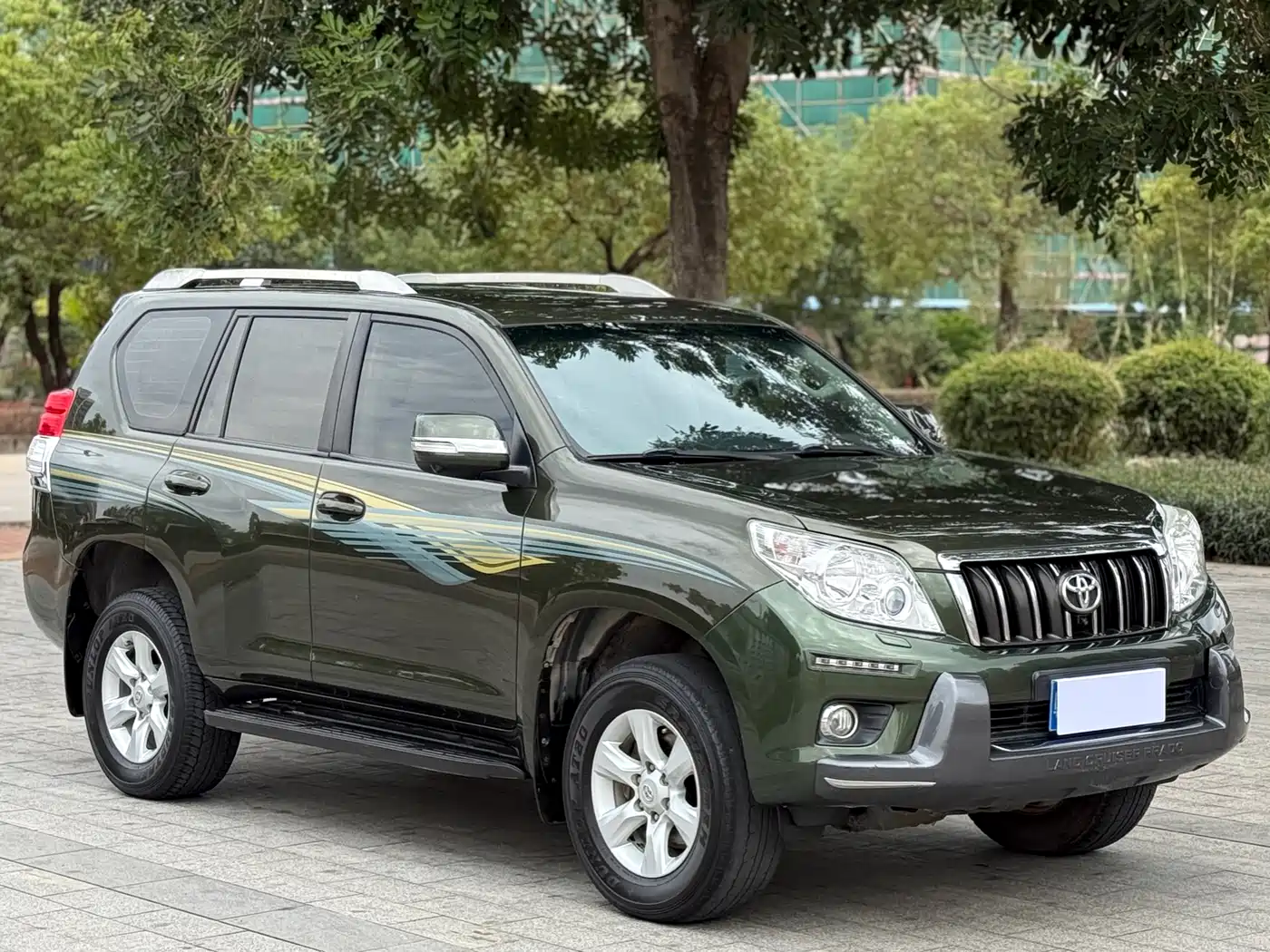 Toyota Prado (Import) 2010 2.7L Auto Luxury фото 3