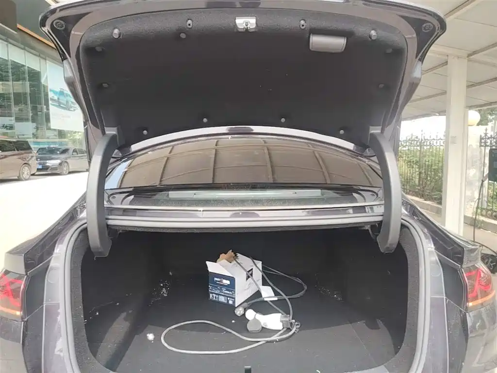 BYD Qin L 2024 DM-i 80KM Superior фото 19