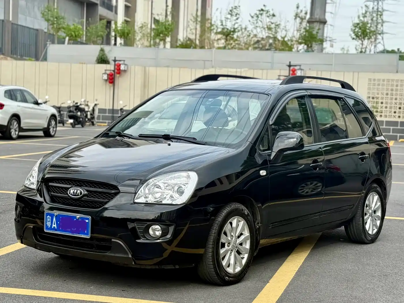 Kia Carens 2011 2.0L 7-Seater Automatic Luxury фото 5