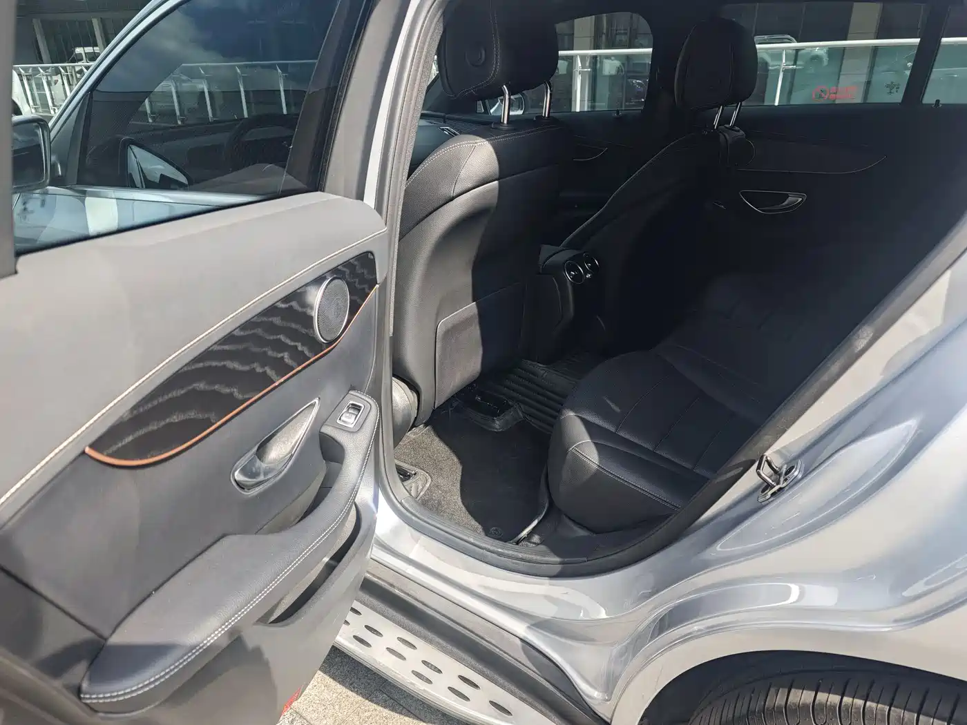 MERCEDES-BENZ EQC