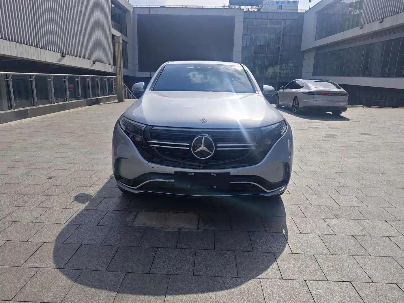 MERCEDES-BENZ EQC
