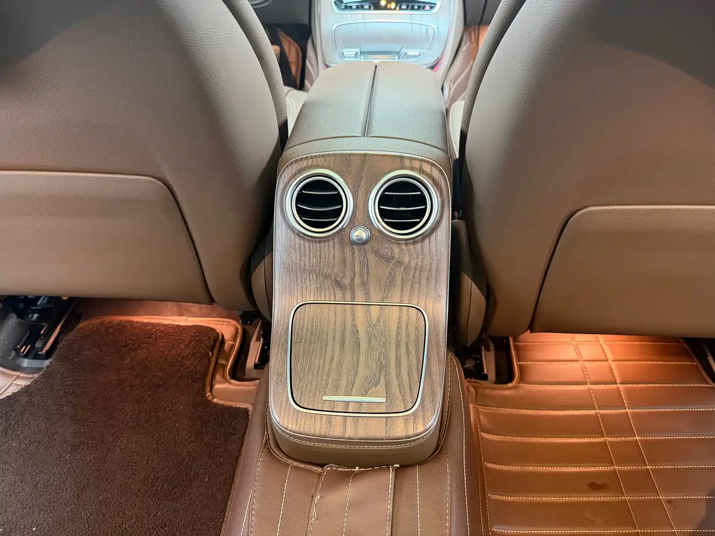 Mercedes-Benz E-Class 2022 E 300 L Fashion фото 18