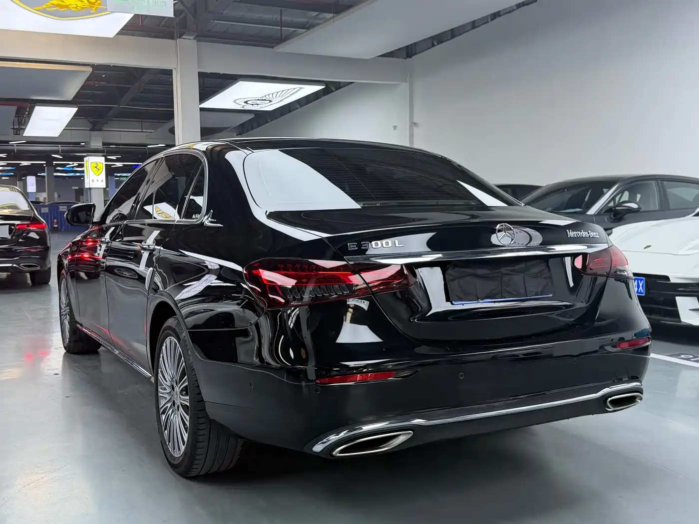 Mercedes-Benz E-Class 2022 E 300 L Fashion фото 21